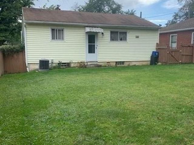 1325 Vermont Pl NE, Canton, OH 44714