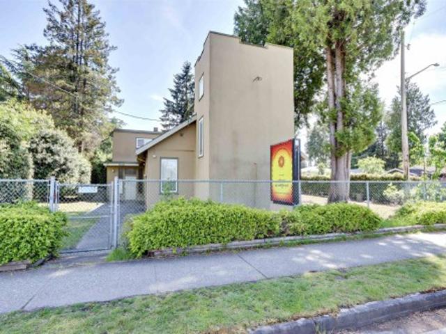 13260 Avenue, Surrey, BC, V3T 2J6 house for sale | Listing ID R3142 | Royal LePage