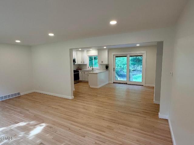 1326 Kings Road