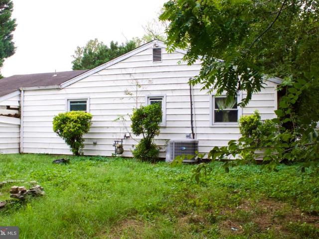 1326 Saxon Street