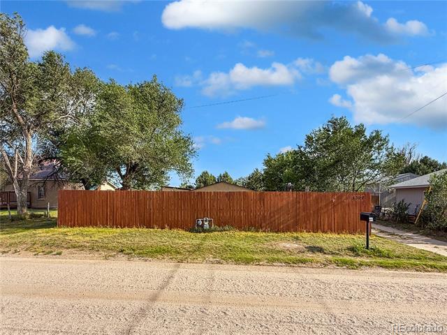 1327 Colorado Street
