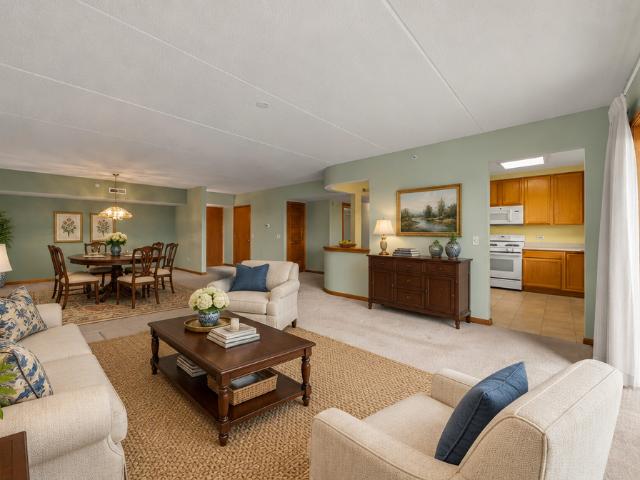1327 E Washington Street # 501