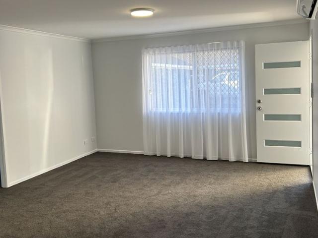 1/327 Hume Street