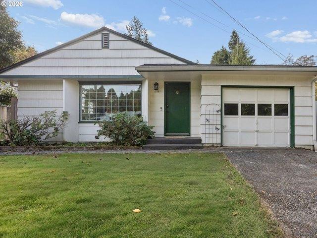 1328 Oak St, Lake Oswego, OR 97034