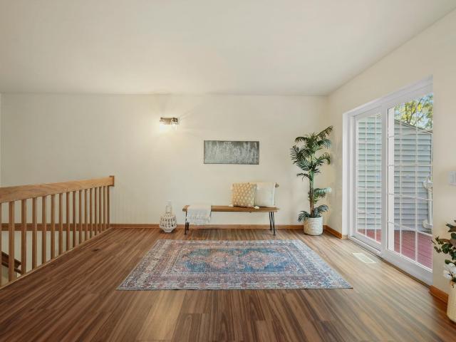 1328 Carpenter Street