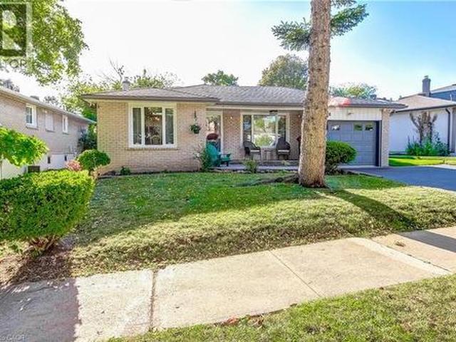 1328 Falgarwood Drive, Oakville, ON, L6H 2L9 house for sale | Listing ID 40866 | Royal LePage