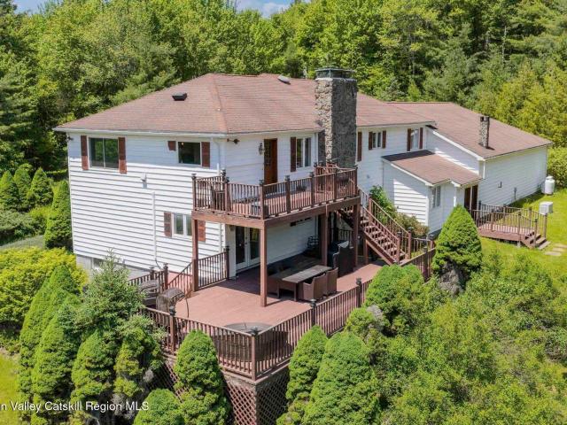 1328 Scribner Hollow Road
