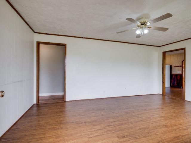 1329 Louisville Hwy