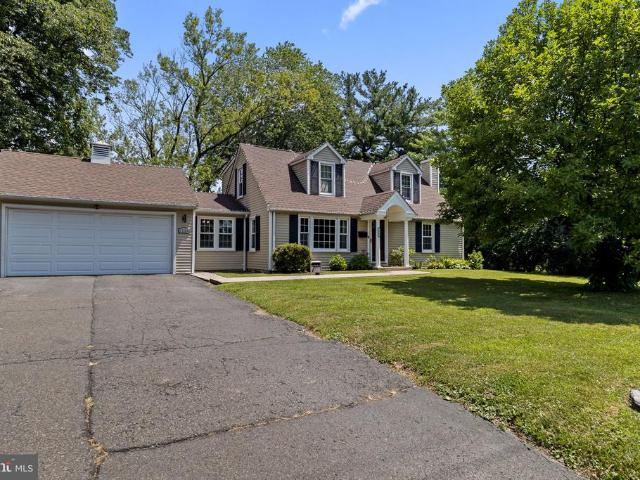 1329 W County Line Road