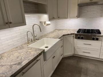 1320 N Ventura Avenue, Ventura, US, CA