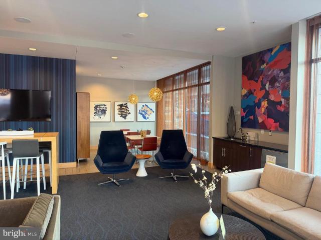 1320 Fenwick Lane # 700