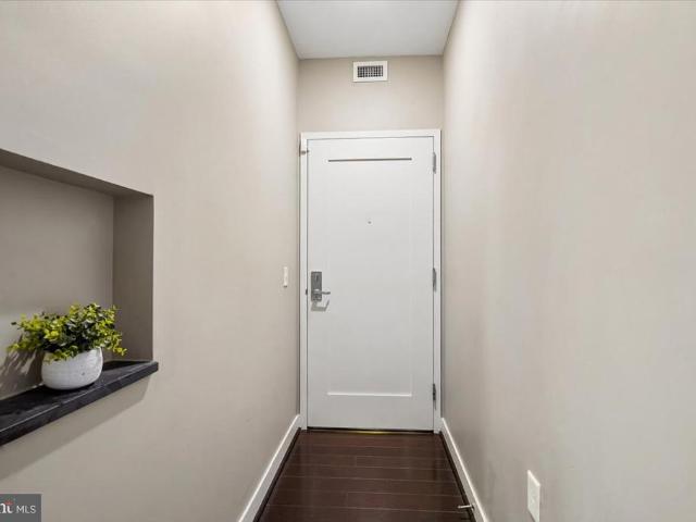 1320 Fenwick Lane # 301