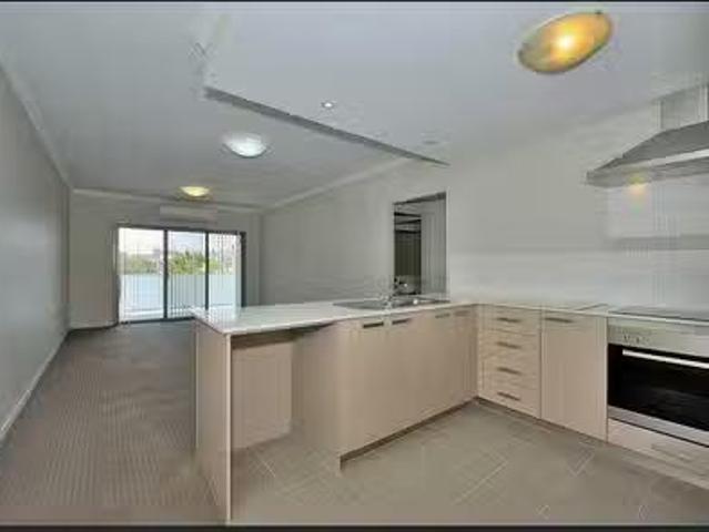 13/20 The Crescent, Midland, WA 6056