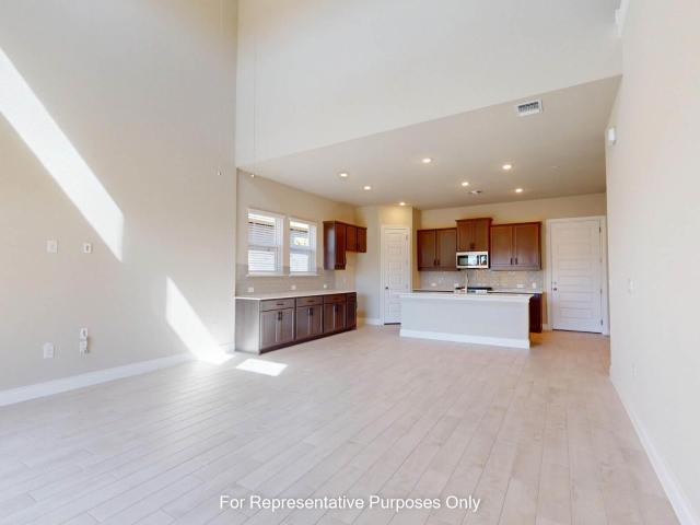 13213 Keefer Dr