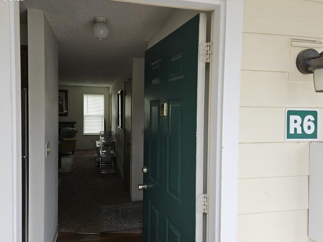 13216 ne salmon creek ave # r 6