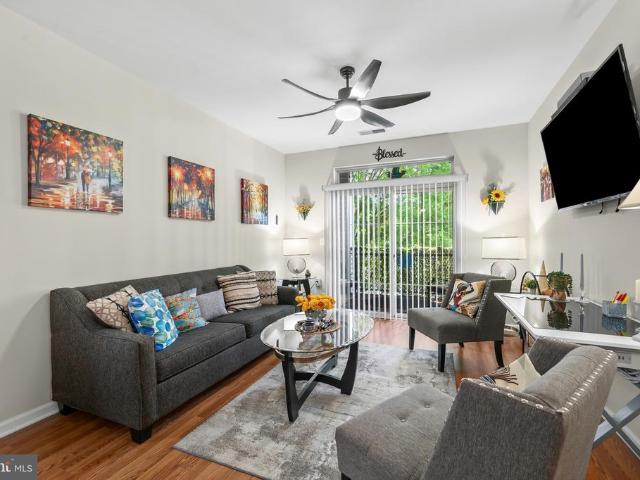 1321 Karen Boulevard # 301
