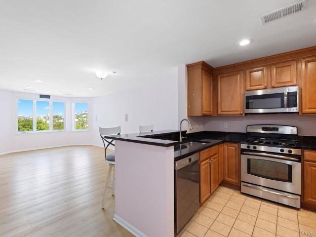 1321 Round Pointe Drive