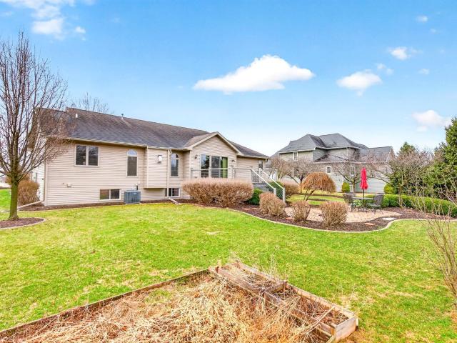 1321 shooting star drive