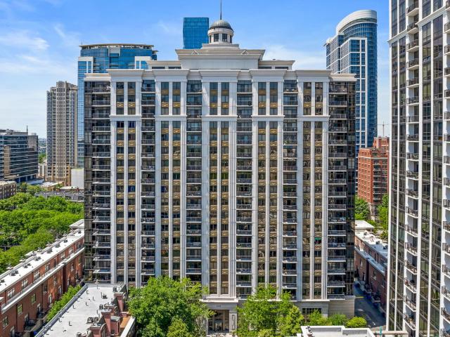 1322 S Prairie Avenue # 804