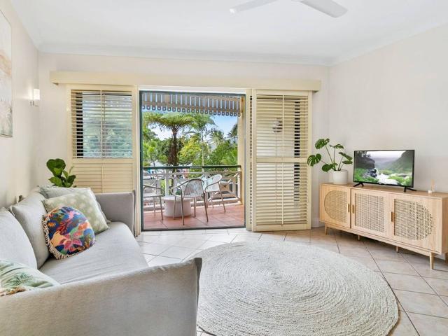 13/233 237 Esplanade, Cairns North