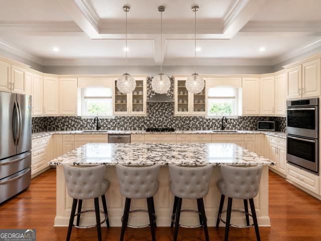1323 Merry Lane NE