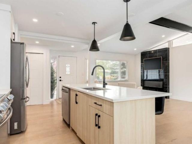 1323 Avenue Sw, Calgary, AB, T2W 0B8 house for sale | Listing ID A2331 | Royal LePage