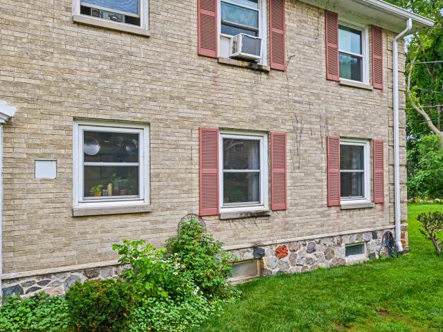 1323 E Randolph Ct, Unit B