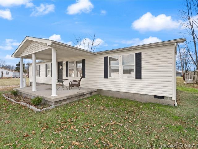 1323 W Kenwood Drive