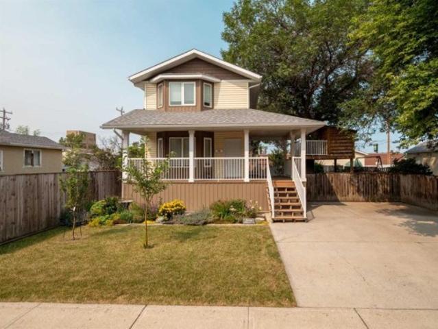 132 14 Street North, Lethbridge, AB, T1H 2V7 house for sale | Listing ID A2333 | Royal LePage
