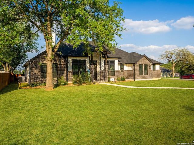 132 Ash Pkwy, La Vernia, TX 78121 | MLS #1860