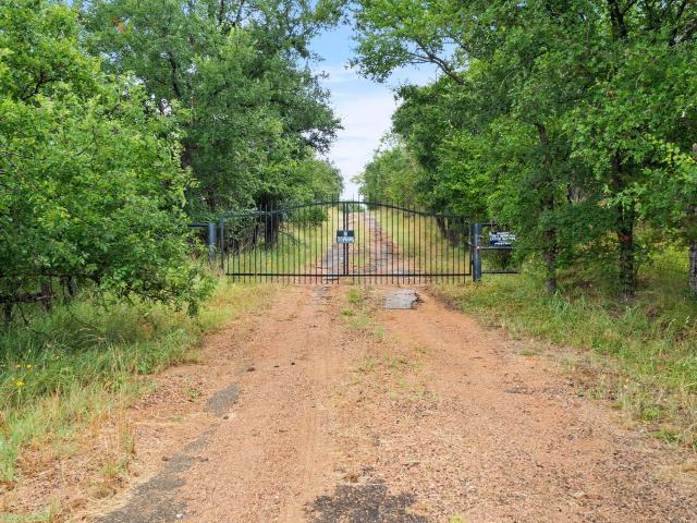 132 Blue Bird Ln