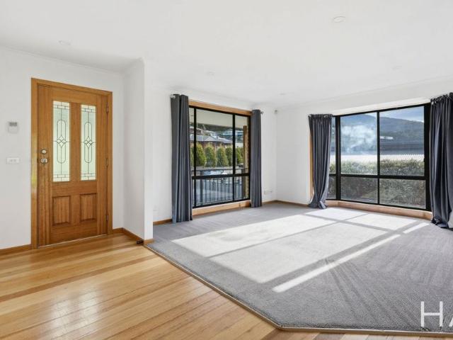 132 Branscombe Rd, Claremont