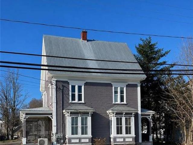 132 Broadway St, Woodstock, NB, E7M 2P5 house for sale | Listing ID NB142200 | Royal LePage