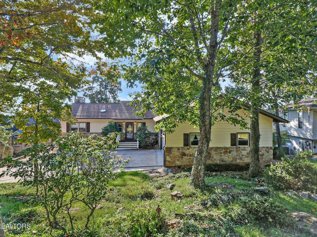 132 Brokenwood Lane