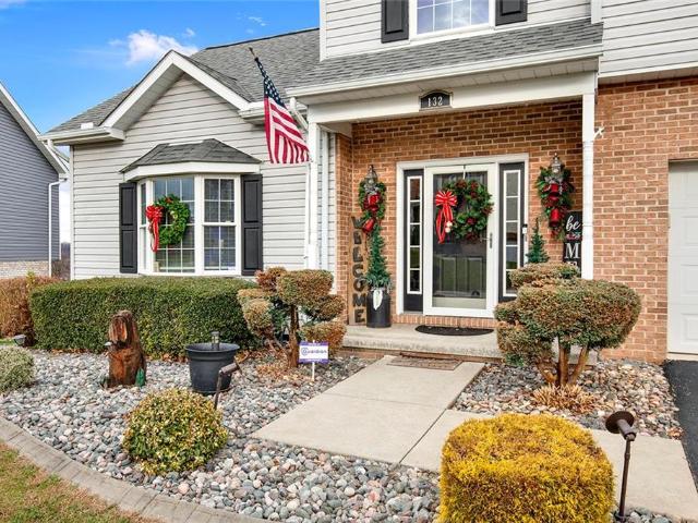 132 Edgewood Dr, New Stanton, PA 15672 | MLS #1736