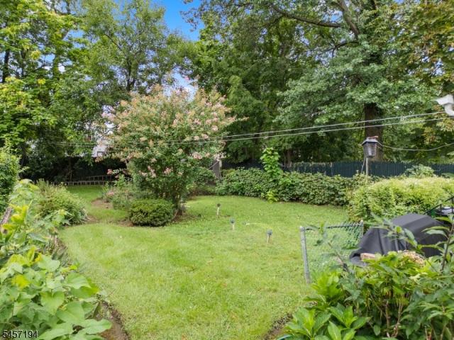 132 Elm St