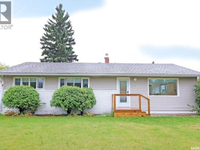 132 King Street W, Yorkton, SK, S3N 0V2 house for sale | Listing ID SK047757 | Royal LePage