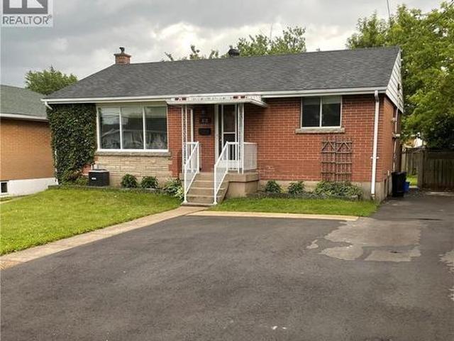 132 Howe Avenue Unit# A, Hamilton, ON, L9A 1X6 house for lease | Listing ID 40857 | Royal LePage