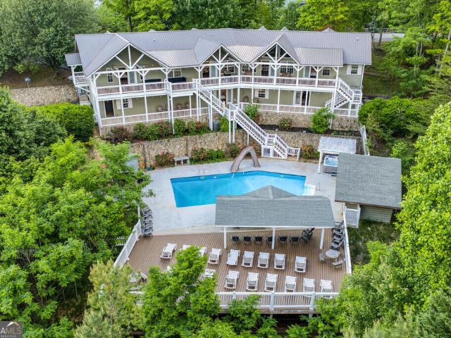 132 Oak Ridge Way