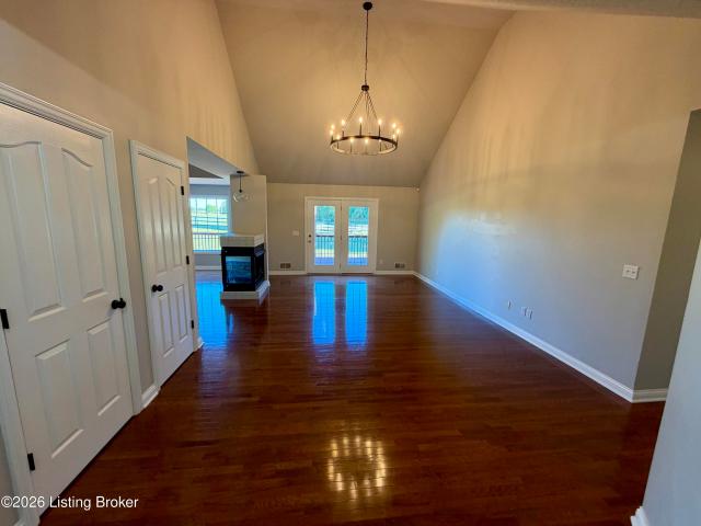 132 Lorenza Cir