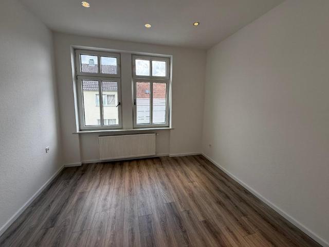 132 m² Familientraum mit 6 Zimmern & Balkon – frisch saniert