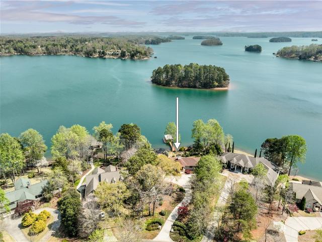 132 South Oak Pointe Drive