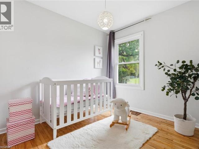 132 SPADINA Road E, Kitchener, Ontario, N2M3X4