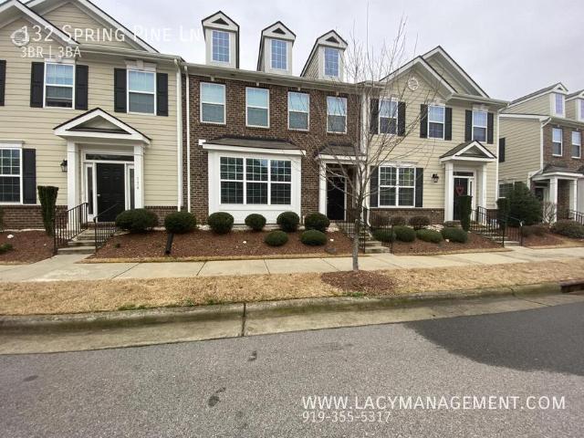 132 Spring Pine Ln, 3 beds, 2 full and 1 half baths