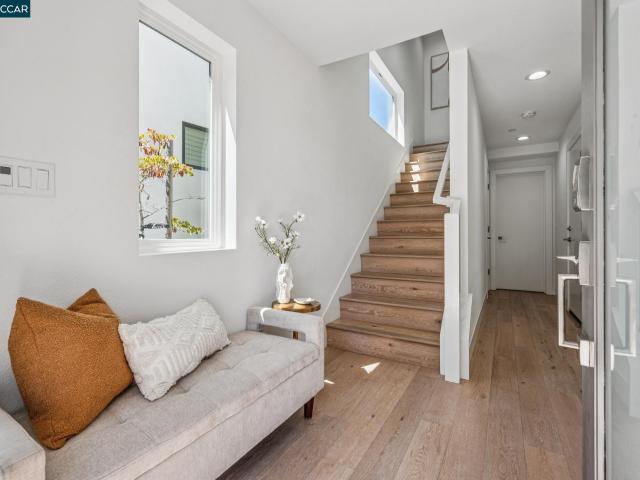 132 Pioneer Ave