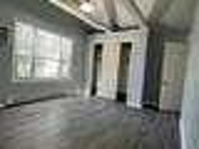 132 W 1st St #1, Clifton, NJ 07011