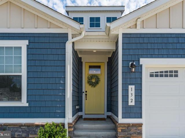132 Triangle Court