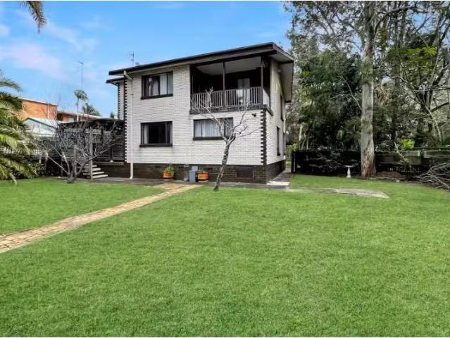132 Tuggerah Parade, Long Jetty House for rent Listed by Tama.