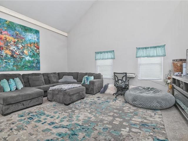 13341 Metropolitan Avenue