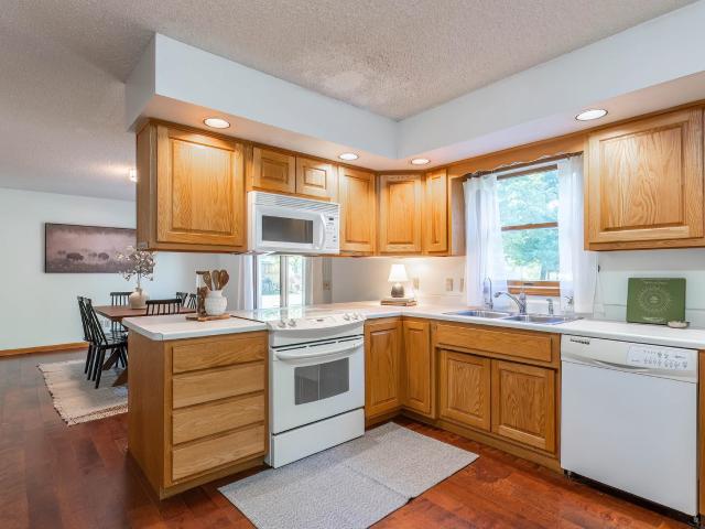 1335 N 160 W